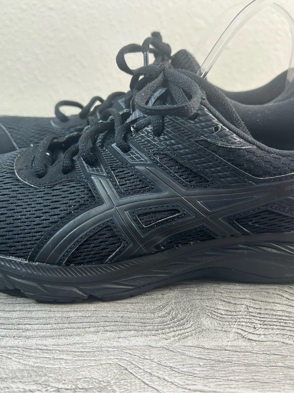 ASICS Contend 6 Women’s Size 11 Black Running Shoes Athletic Sneakers